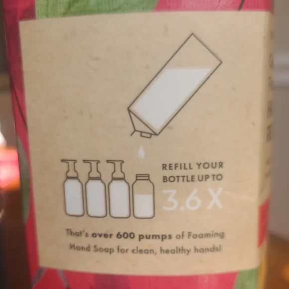 Bath & Body Works Foaming Hand Soap Refill & Foaming Soap Refill Dispenser - Picture 4 of 4